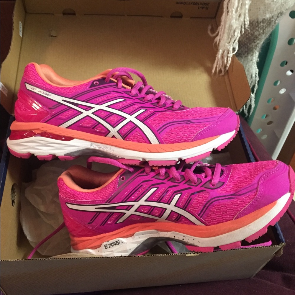 women's asics tennis shoes